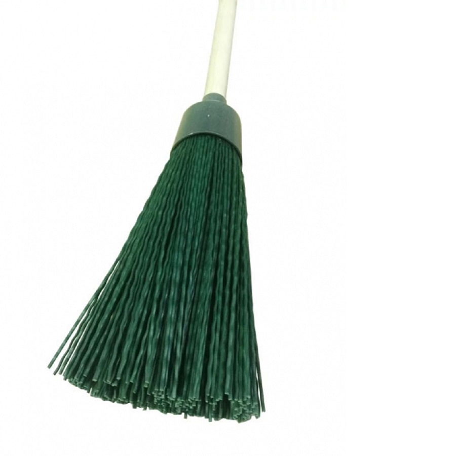 Метла пластиковая круглая вязаная с черенком