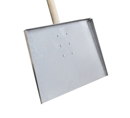 Лопата снегоуборочная алюм. 360*500 2мм с нижним входом, трехбортная, С ЧЕРЕНКОМ твердый алюминий